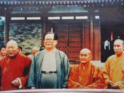 原国家主席江泽民 与寺院高僧交谈
