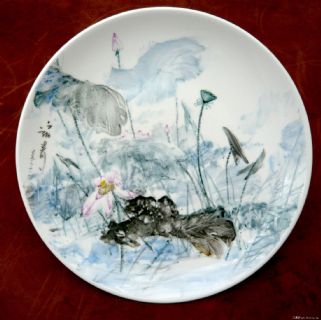 中国瓷盘画 《露润风轻》